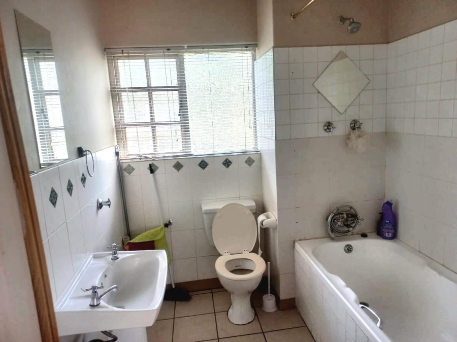 1 Bedroom Property for Sale in Hospitaalpark Free State